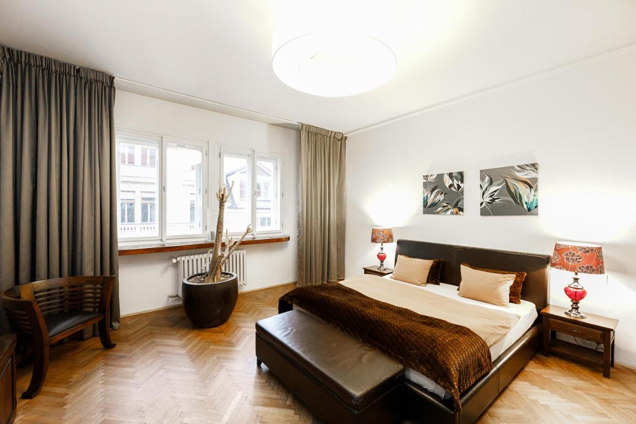 Luxury Apartment Dlouha Прага Экстерьер фото