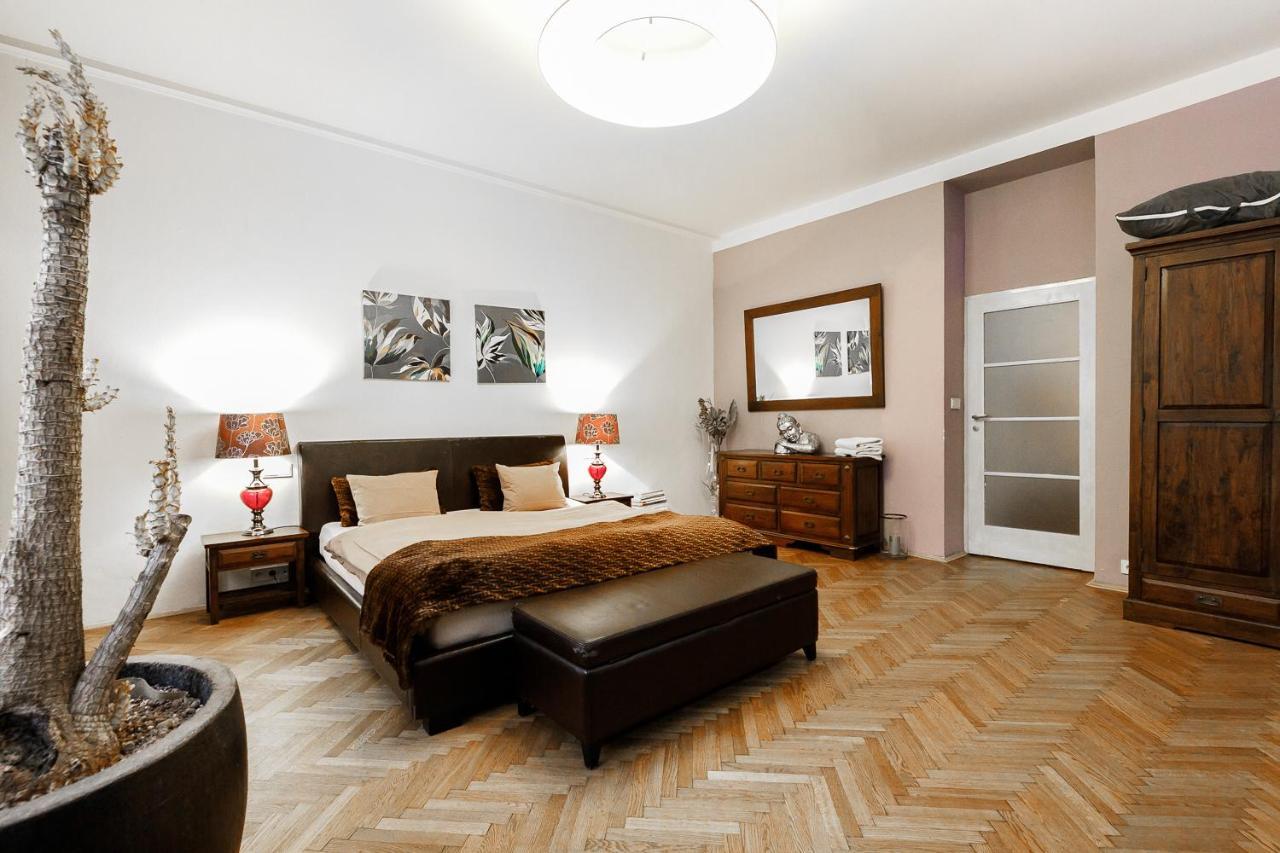 Luxury Apartment Dlouha Прага Экстерьер фото